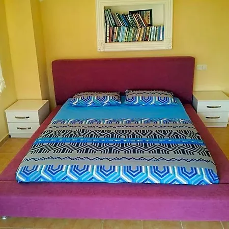 Villa Sleeps 11 Pool Air Con Wifi